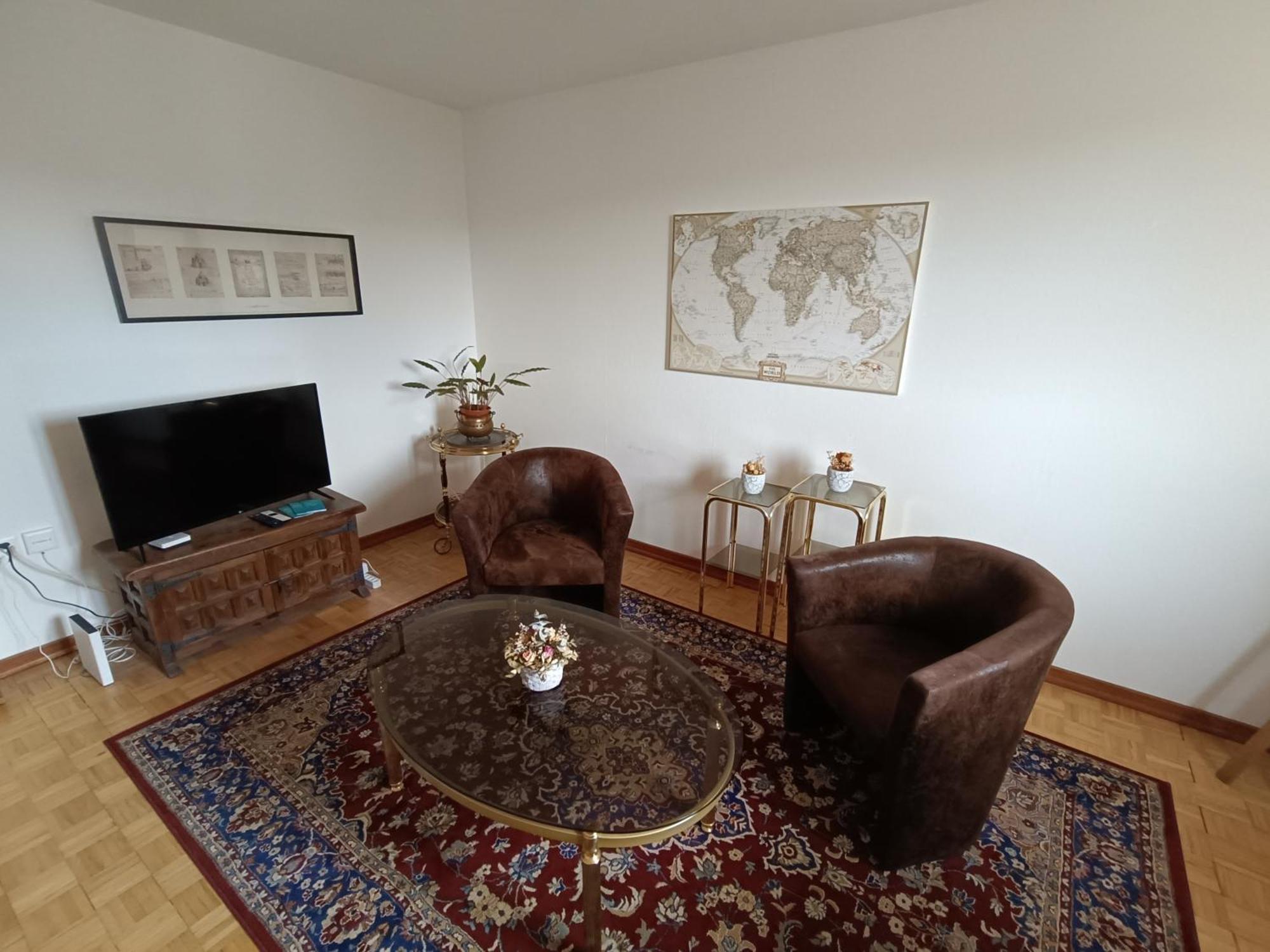 Helvetia 2 Zimmer Apartment Mit Parkplatz Zurich Ngoại thất bức ảnh
